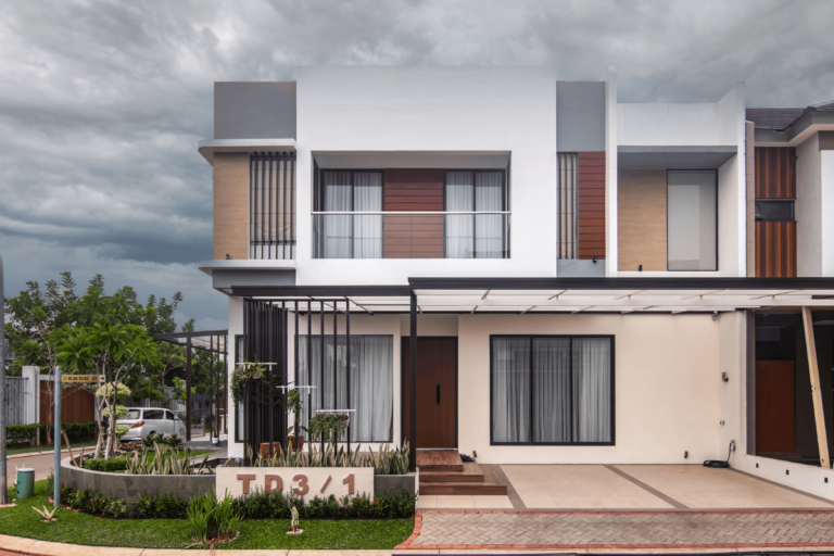 Rumah minimalis modern dengan desain mewah karya Sabio Design via Arsitag
